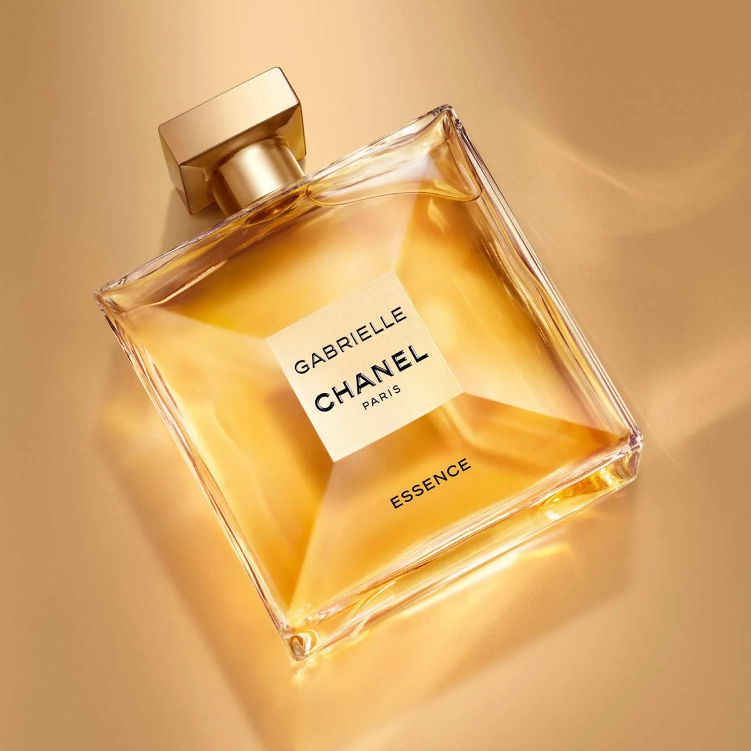 Gabrielle Essence – Lifestyle Dorado