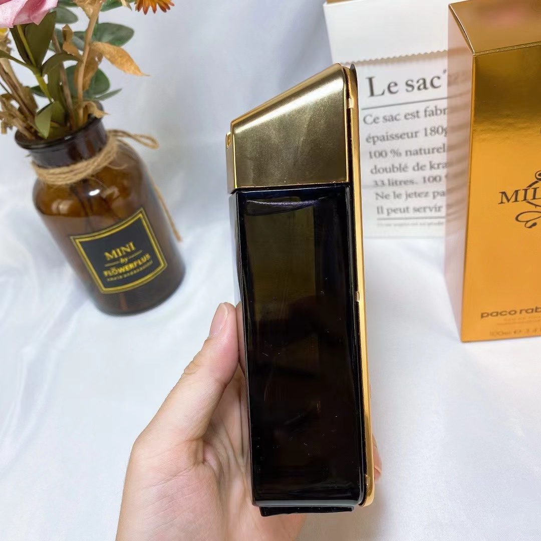 Paco Rabanne 1 Million EDT 100ml bottle side view