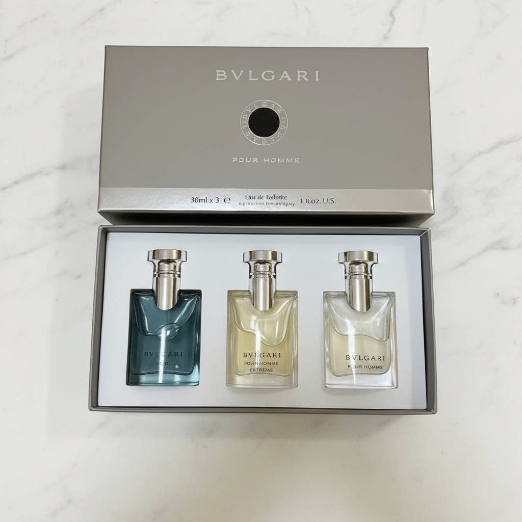 BVLGARI set flat lay marmol